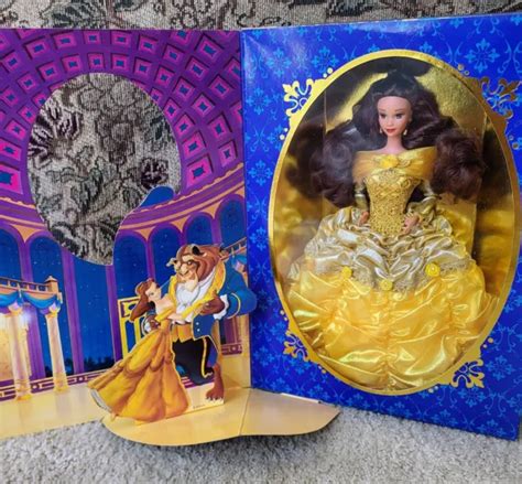 Disneys Beauty And The Beast Belle Doll Signature Series édition