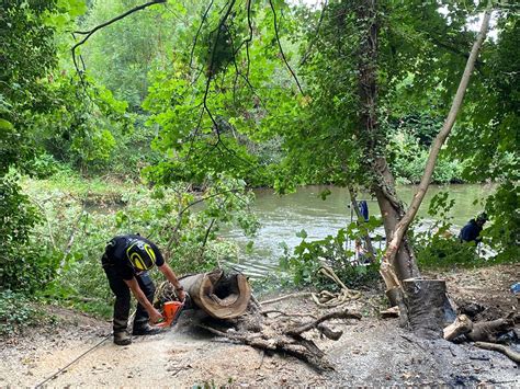 14 Of 2022 Obstruction Cleared Medway Navigation