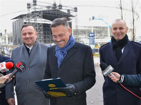 Sylwester Na Stadionie L Skim Trwa Budowa Gigantycznej Sceny Tvs Pl