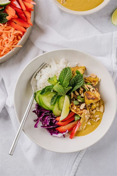 Chicken Satay Bowls With Peanut Dressing Baked Bree