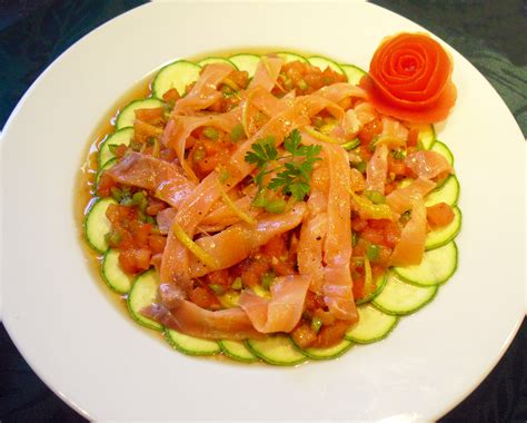 Salade de courgettes au saumon fumé La recette facile par Toqués 2