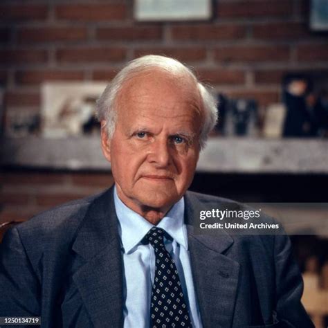Carl Friedrich Von Weizsäcker Photos and Premium High Res Pictures ...