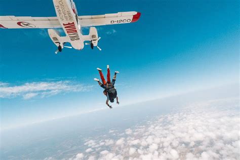 Où faire du saut en parachute à Lyon