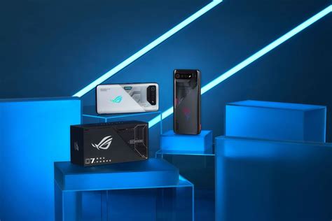 電競手機 Rog Phone 7／rog Phone 7 Ultimate 亮相 強化散熱設計、搭載 165hz 螢幕 巴哈姆特