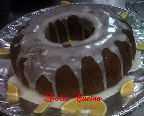 Dolce Cucina BIZCOCHO DE ZANAHORIA CON GLASEADO DE QUESO CREMA Y NARANJA