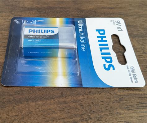 Philips 9 Volt Everyday Alkaline Batteries For Power Hungry Devices