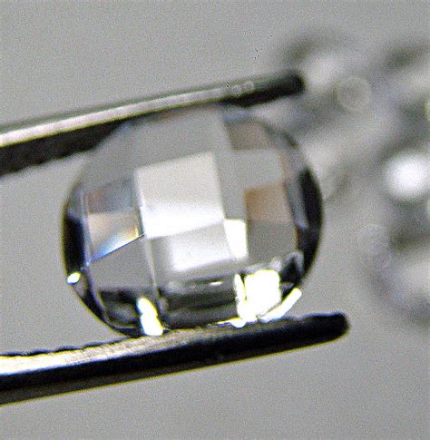 Intergemstones Quarz Kristallweiss Carat Rund Checkerboard If