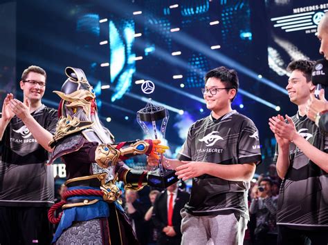 eSports Team Secret gewinnt ESL One Hamburg MVP erhält Mercedes Benz