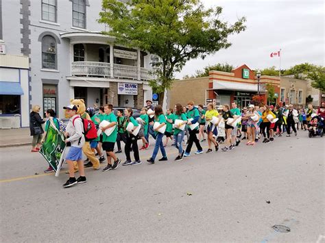 Parade | Beaverton Fall Fair