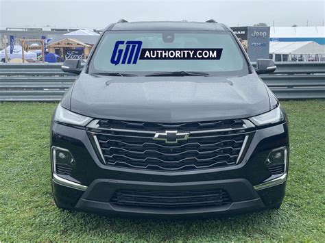 2022 Chevy Traverse Premier Redline Live Photo Gallery