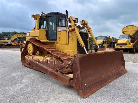 Caterpillar D T Track Buldozer