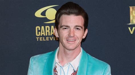 Drake Bell Net Worth How Nickelodeon Alum Makes Money In Touch Weekly