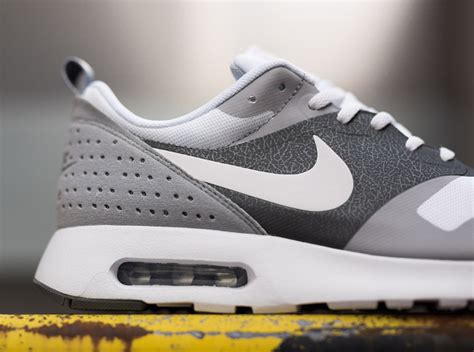 Nike Air Max Tavas Grey Elephant