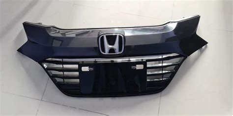 Vezel Pre Facelift Front Grille Car Accessories Accessories On Carousell