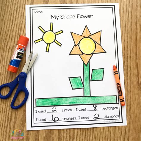 Free Printable 2D Shape Flower - Primary Playground