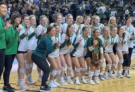 Lake Catholic Volleyball Sweeps Coldwater In Three Sets To Win 2022 Ohsaa Division Iii State