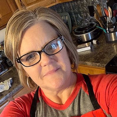 Kelly Tredway Pampered Chef Instagram Facebook Linktree