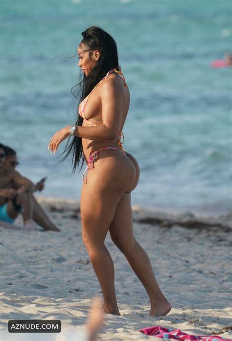 Tommie Lee Sexy Seen In A Thong Bikini At The Beach AZNude