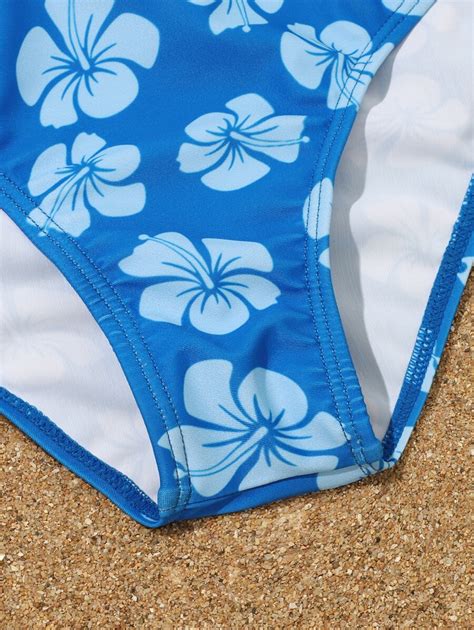 Conjunto De Mai Bikini Estampa Floral E Saia De Praia Pacotes