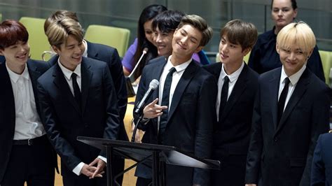 Korean Reporters Who Met BTS S RM Reveal 5 Reasons He S A True Leader