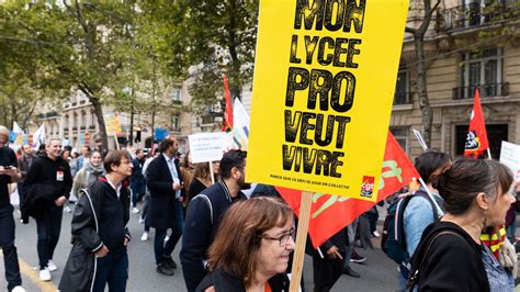 Grève Du 12 Décembre Au Lycée Professionnel Contre La Réforme Demmanuel Macron