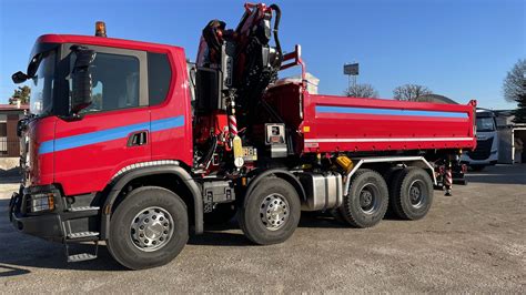 CASSONE RIBALTABILE TRILATERALE Con GRU FASSI F395 RA 2 26 Su SCANIA