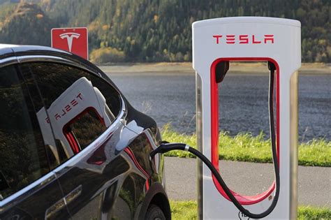 Tesla Opens Its Charging Network To Other Evs Electronics