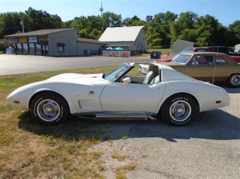 1977 Chevrolet Corvette White L82 Clone Coupe 350ci Auto Classic