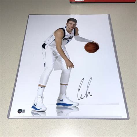 Luka Doncic Signed Autographed 16x20 Dallas Mavericks Beckett Bas Coa