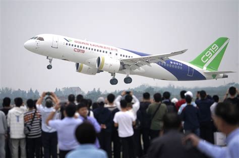 Chinas National Planemaker Displays Two New C Jet Variants Bloomberg