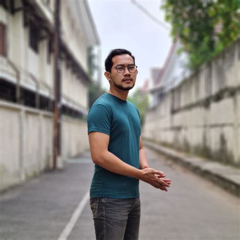 kombinasi baju warna hijau tosca bagaimana   rekomendasinya