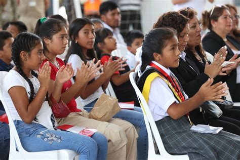 Presidenta Dina Boluarte Entrega Nuevas Instalaciones Del Colegio Jose Sevilla Escajadillo En La