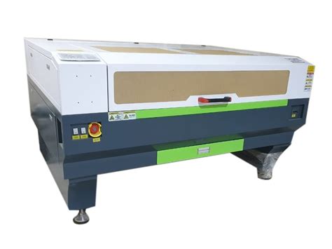 CO2 Mild Steel Rectangular Laser Cutting Engraving Machine For