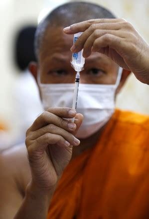 Thai Buddhist Monk Practices Insulin Injection Editorial Stock Photo