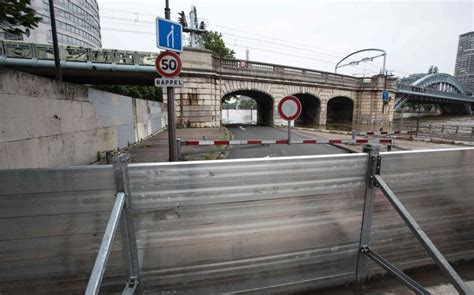 Videos Inondations Le Trafic Du Rer C Interrompu Dans Paris Le