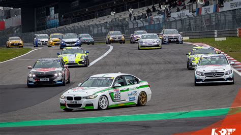 Saisonauftakt Der N Rburgring Langstrecken Serie Ohne Einschr Nkungen