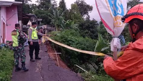 5 Kampung Di Kabandungan Sukabumi Alami Peristiwa Longsor Dalam Satu