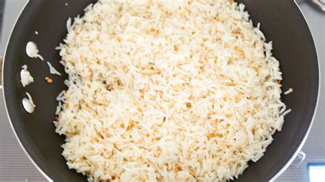 Sinangag Recipe Filipino Garlic Fried Rice With Crispy Garlic