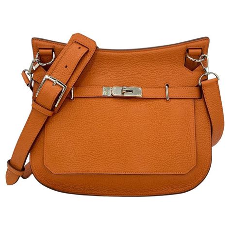 Hermès Jypsiere 28 En Cuir Clemence Orange En Vente Sur 1stdibs