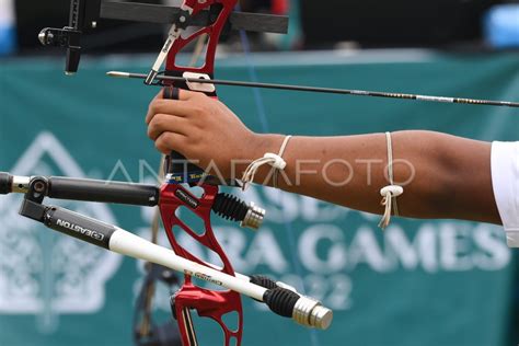 MEDALI EMAS PANAHAN INDIVIDU RECURVE PRIA APG 2022 ANTARA Foto