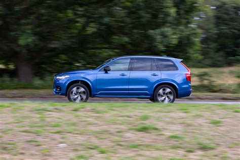 Volvo Xc90 B5 R Design Awd 2019 Uk First Drive Autocar