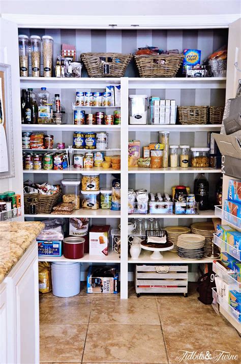 My Pantry Makeover Beforeand After