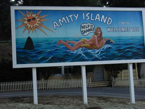 Amity Island Signs On The Universal Studio Tour Loren Javier Flickr