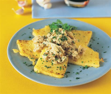 Ricetta Nasello Al Latte Con Cipolle E Crostoni Di Polenta Cucchiaio