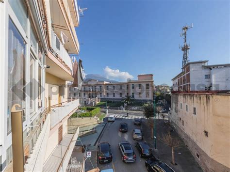 Sale Apartment Torre Del Greco 4 Room Flat In Via Gaetano De Bottis 3