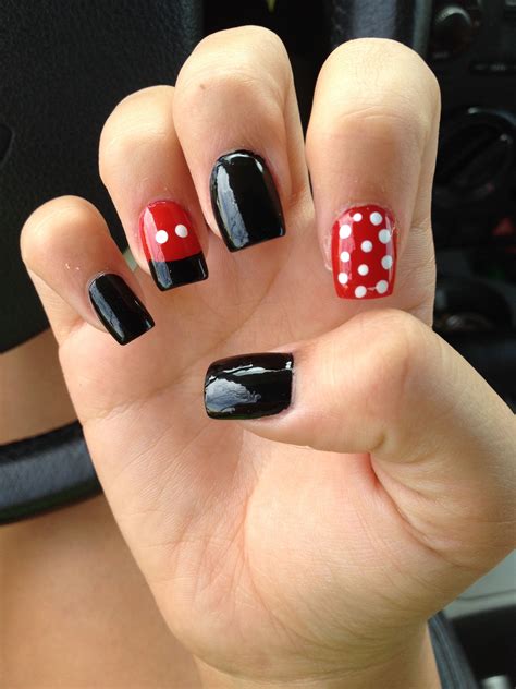 Uñas De Mini Y Mickey Mouse Disney Acrylic Nails Nail Art Disney Easy