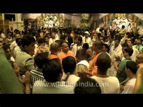 Celebration Of Lord Krishna S Birth In Iskcon Temple Delhi Video Dailymotion