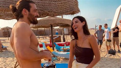 Can Yaman E Francesca Chillemi Tensioni Sul Set Lei Pubblica Foto