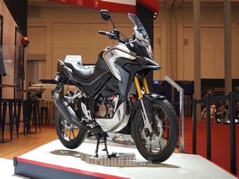 Honda Pamerkan Motor Terbarunya Honda CB 150X Di GIIAS 2021 Foto 3