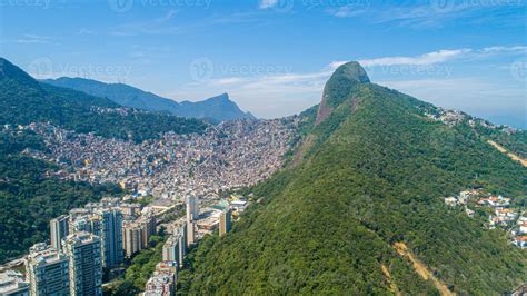 Vista A Rea Da Favela Da Rocinha Maior Favela Do Brasil Na Serra Do